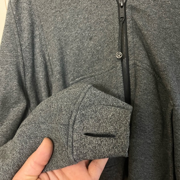 Barley worn cropped lululemon full size scuba - Picture 2 of 4